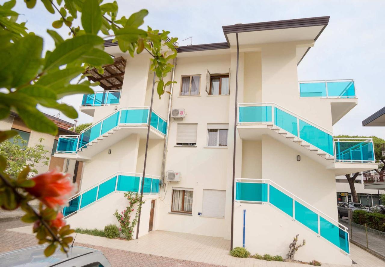 Bilocali Casa De Lazzari - Piazza Brescia - Adria Holiday Jesolo - Family Apartments المظهر الخارجي الصورة